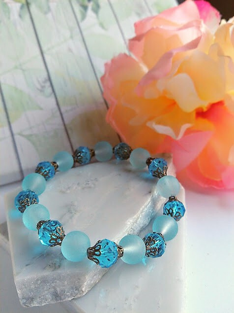 Handcrafted Sea Glass Bracelet, Ladies Stretch Bracelet, Beaded Chain Bangle