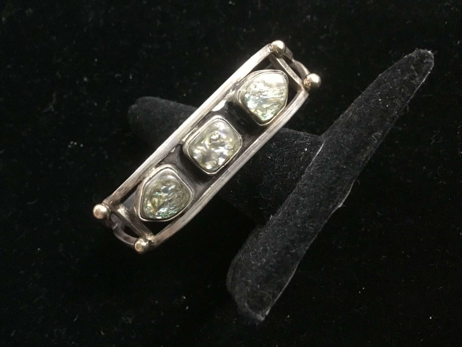 925 Sterling Silver Abalone Inlay Stones Cuff Bracelet 20.1 grams Hand Signed