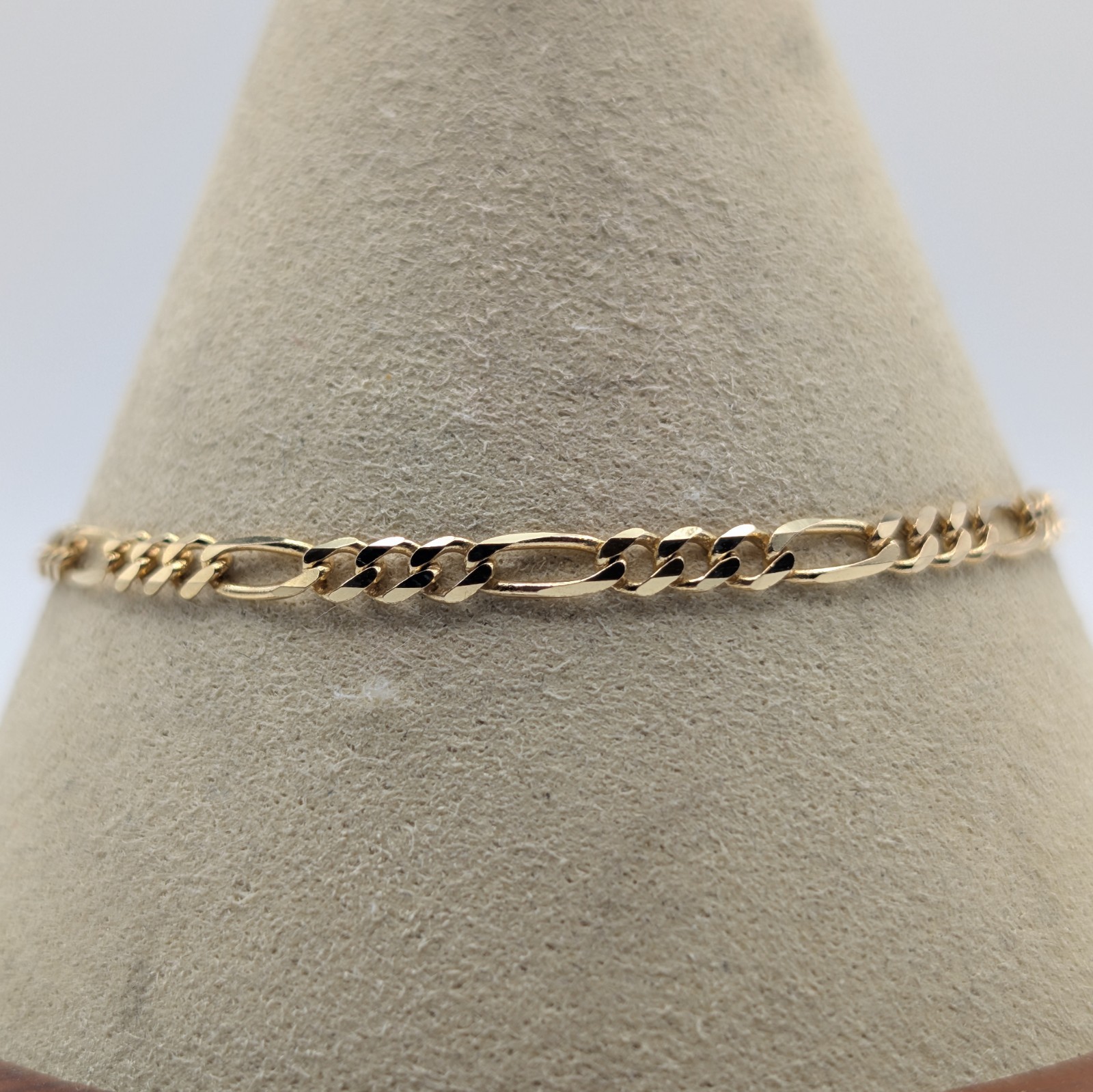 Solid 14k Yellow Gold Italian Figaro Chain Link Bracelet 7″ Long 3mm Wide