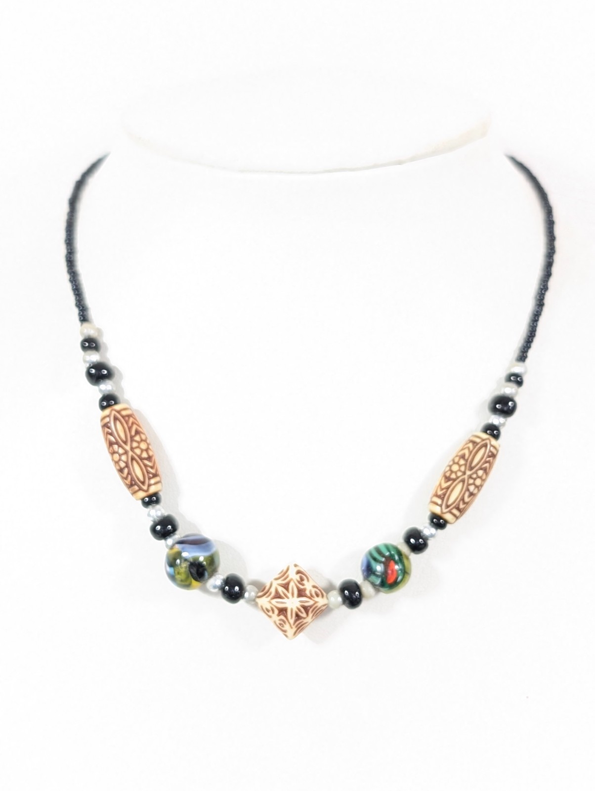 Tribal Style Carved Style beaded Black Colorful Glass Neckalce 16.5 in
