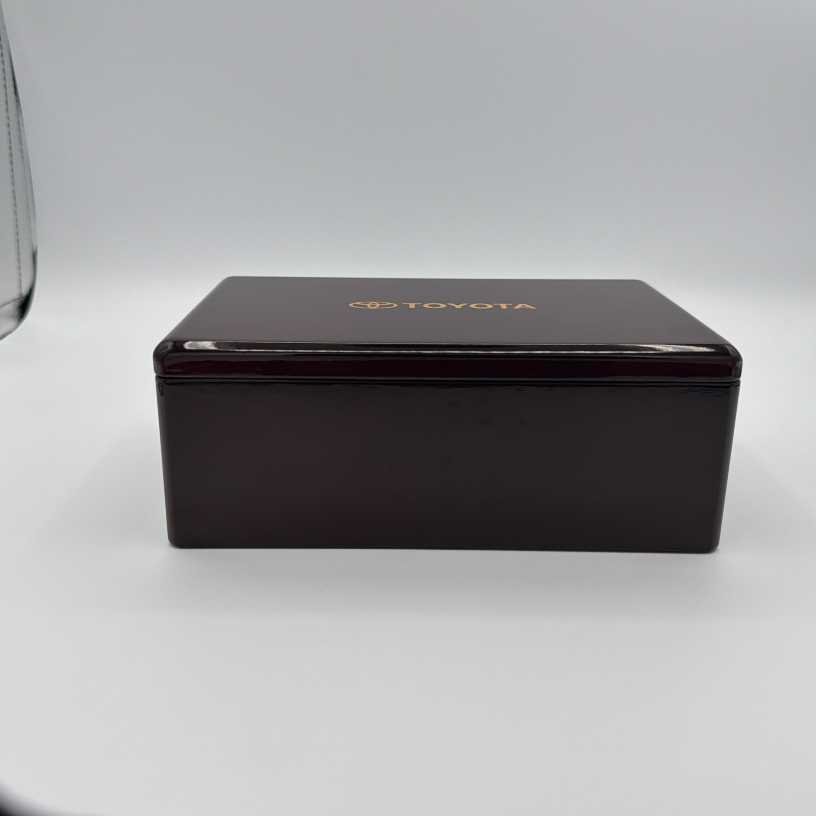 Toyota Rosewood Valet Desk Box Carbon Fiber Pen Sticky Notes Piano Finish