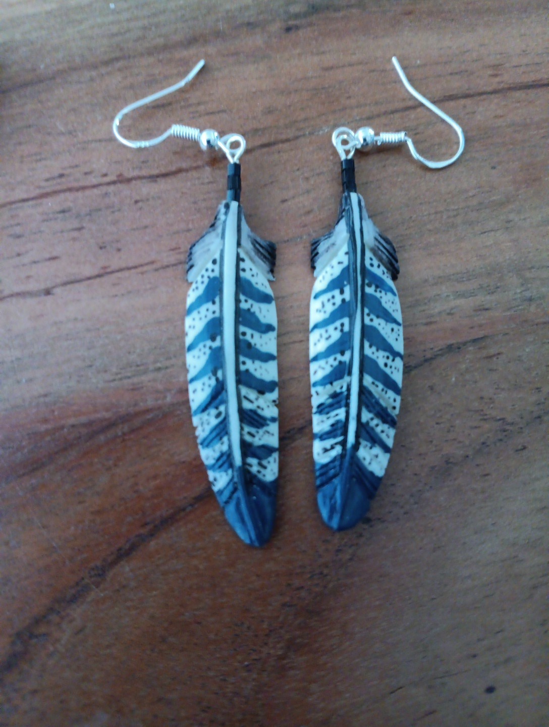 HANDMADE CARVED WATER BUFFALO BONE FEATHER EARRINGS AĹASKA BONE YARD COLLECTION