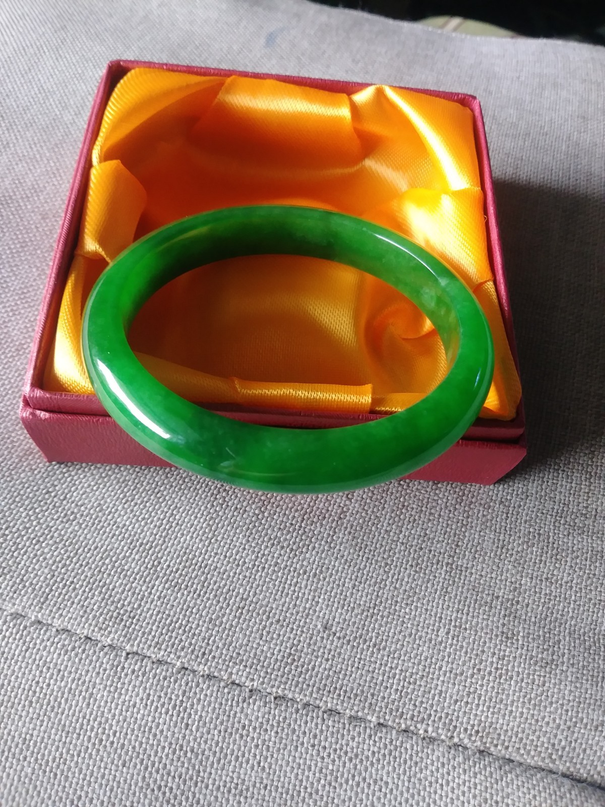 Genuine imperial green jade jadeite bangle 59mm/7.25/45.5g