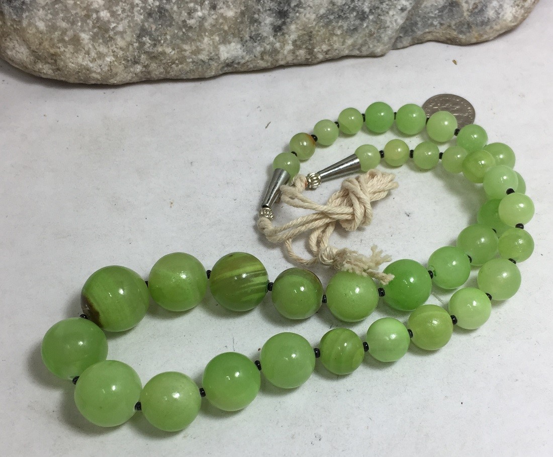 30″ gradual light green nephrite necklace/10mm to 18mm diameter/(y351a-w3.5)