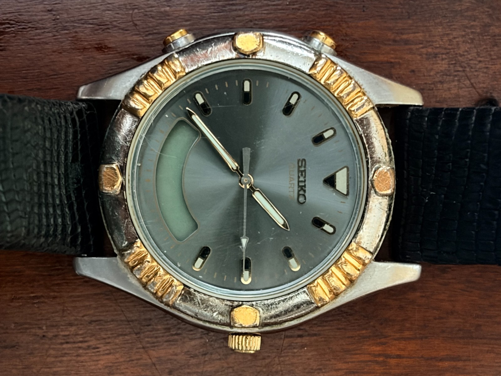 Vintage Seiko H801-7028 Analog Digital Quartz Watch; Orig Bracelet; NOT WORKING.