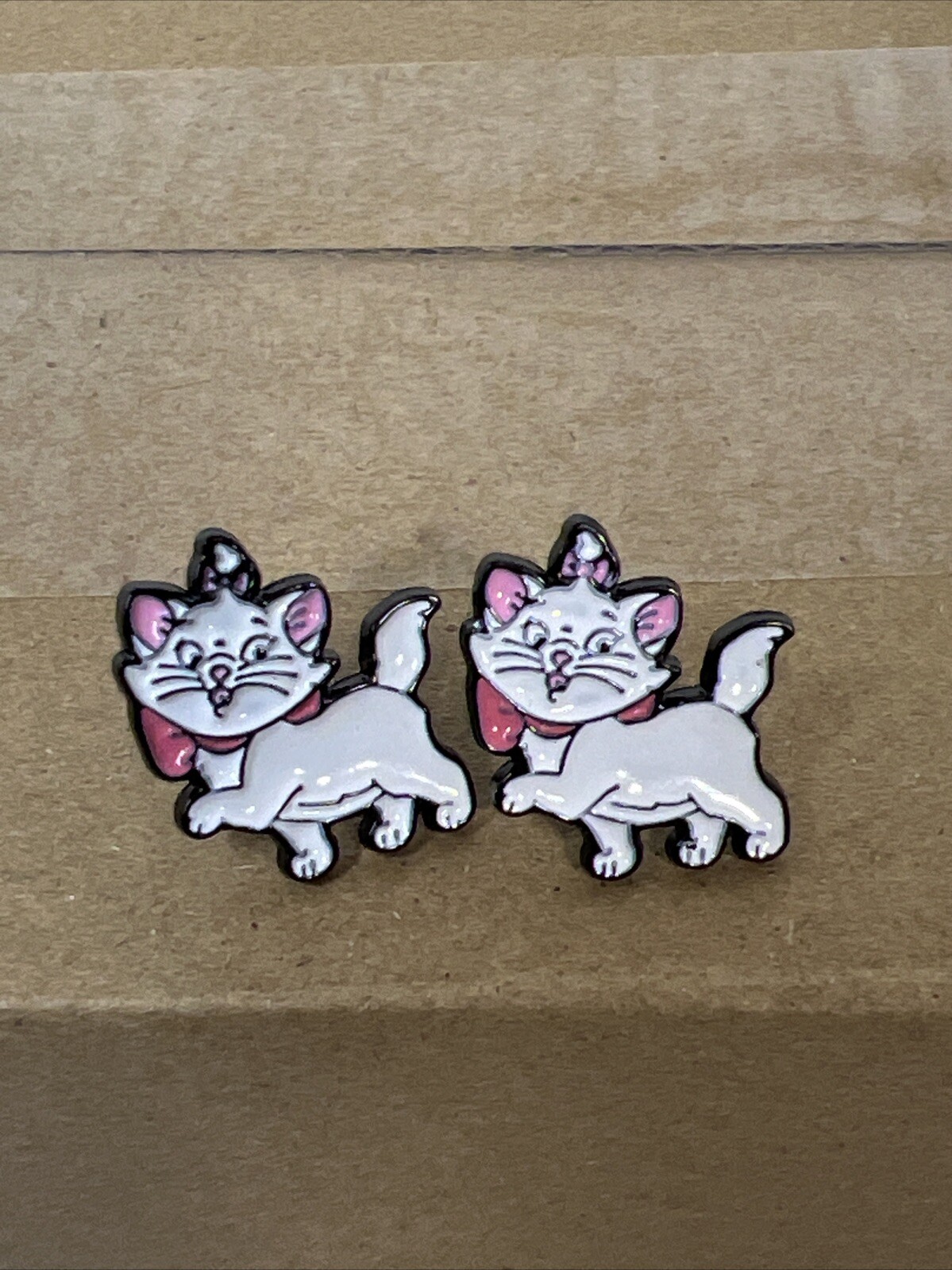 Aristocats Marie White Kitten w/ Pink Bow Enamel Stud Earrings Disney New