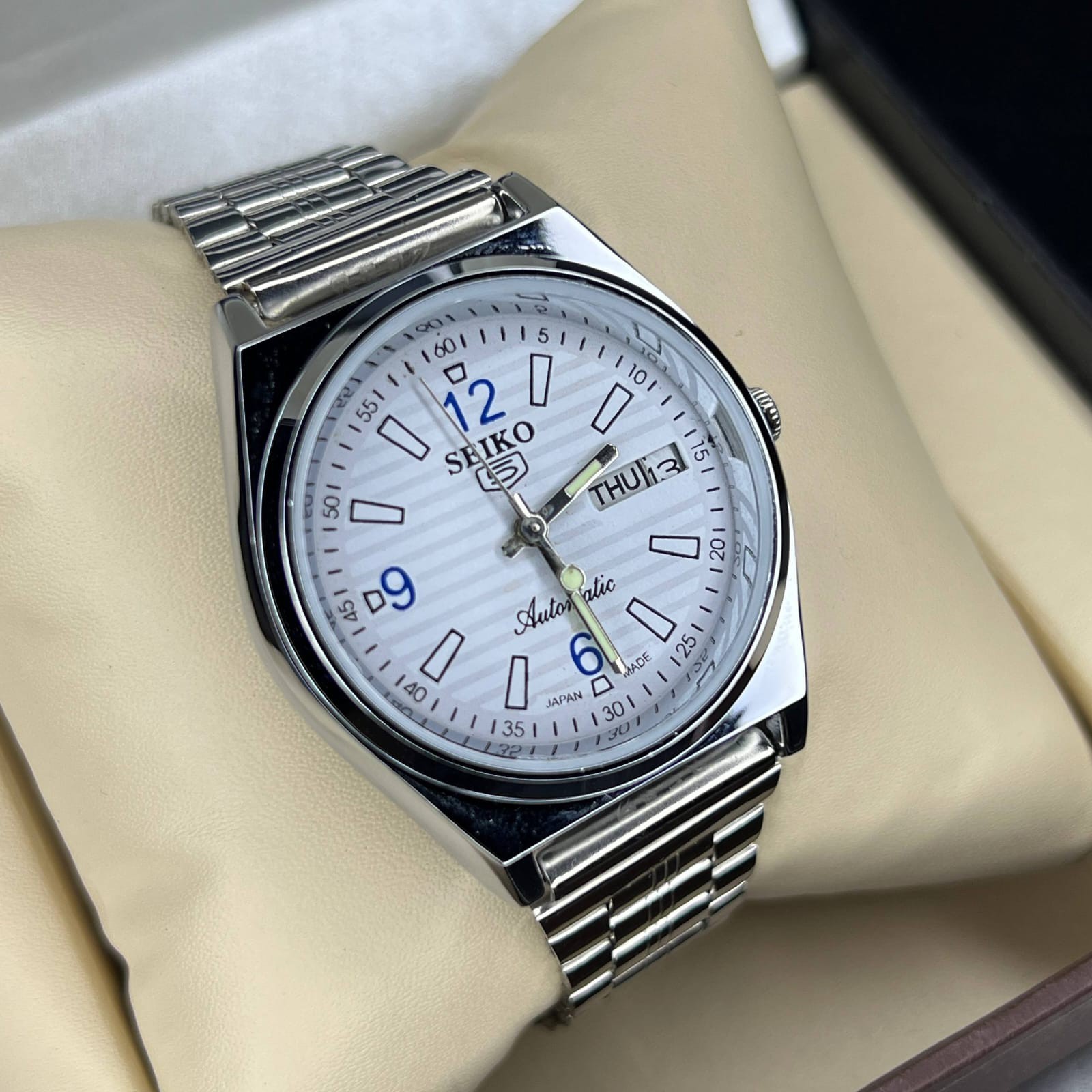Seiko Automatic Day/Date White Dial Vintage Refurbished Men’s Watch 36mm