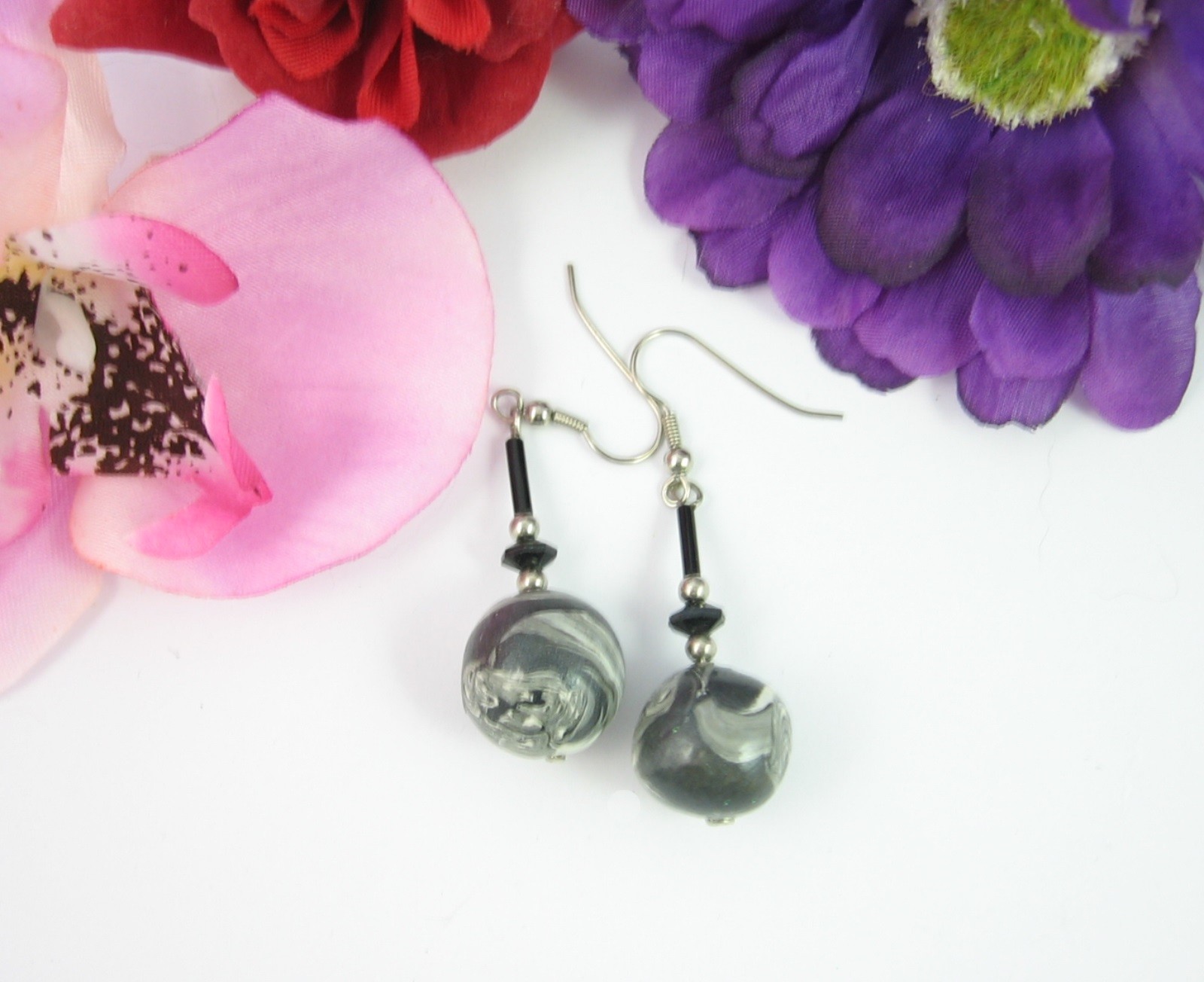 EARRINGS Vintage Pierced GRAY White BLACK MARBLED Beads Handmade Dangle Wires