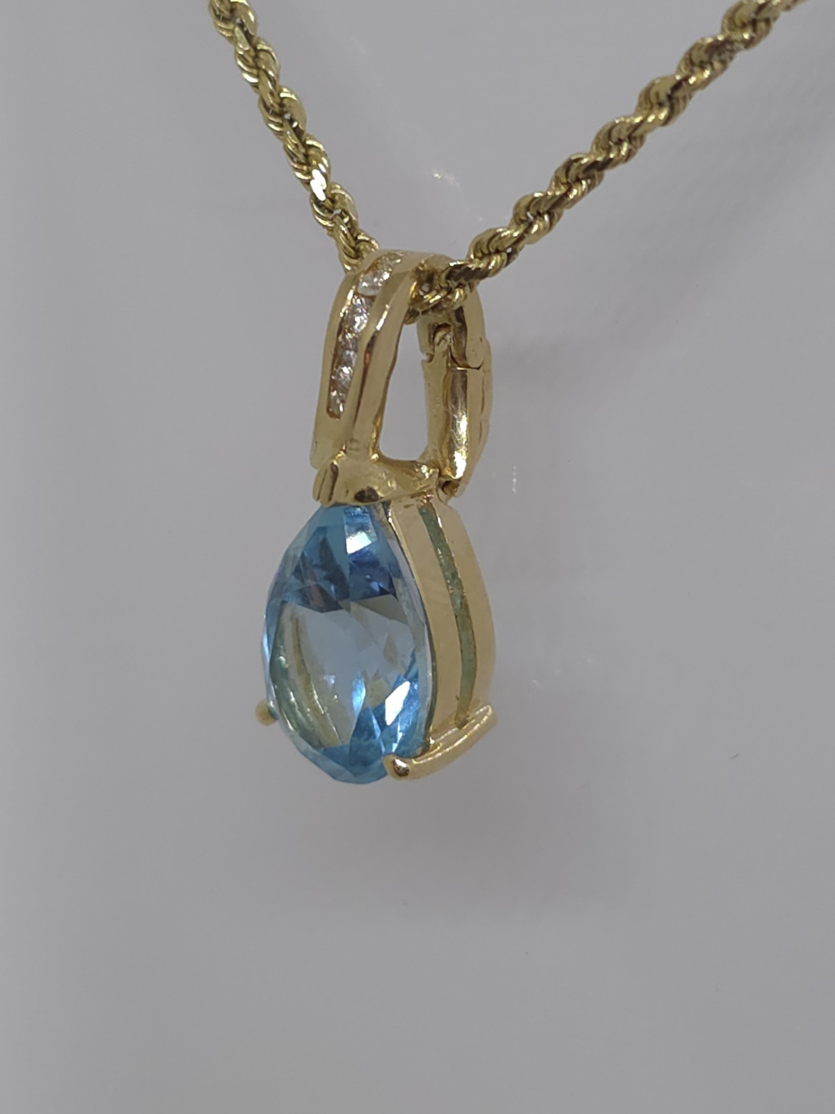 14k Yellow Gold Topaz Sapphire And Diamond Pendant And Earrings Set 8.8 Grams
