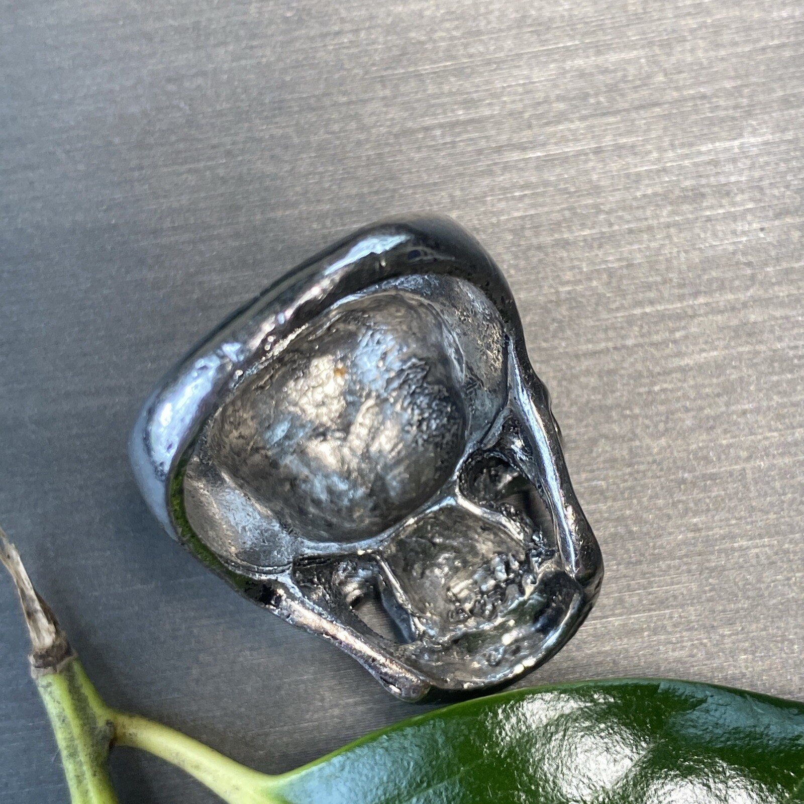 Vintage Mens Skull Ring Estate Jewelry Pre-Owned Size 11 Macabre