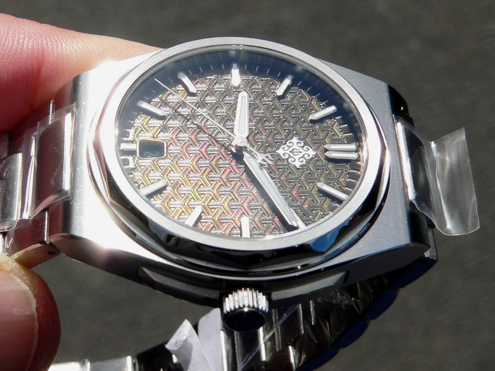 New IXDAO Warrior watch, mother of pearl dial, Miyota 9015 automatic, sapphire