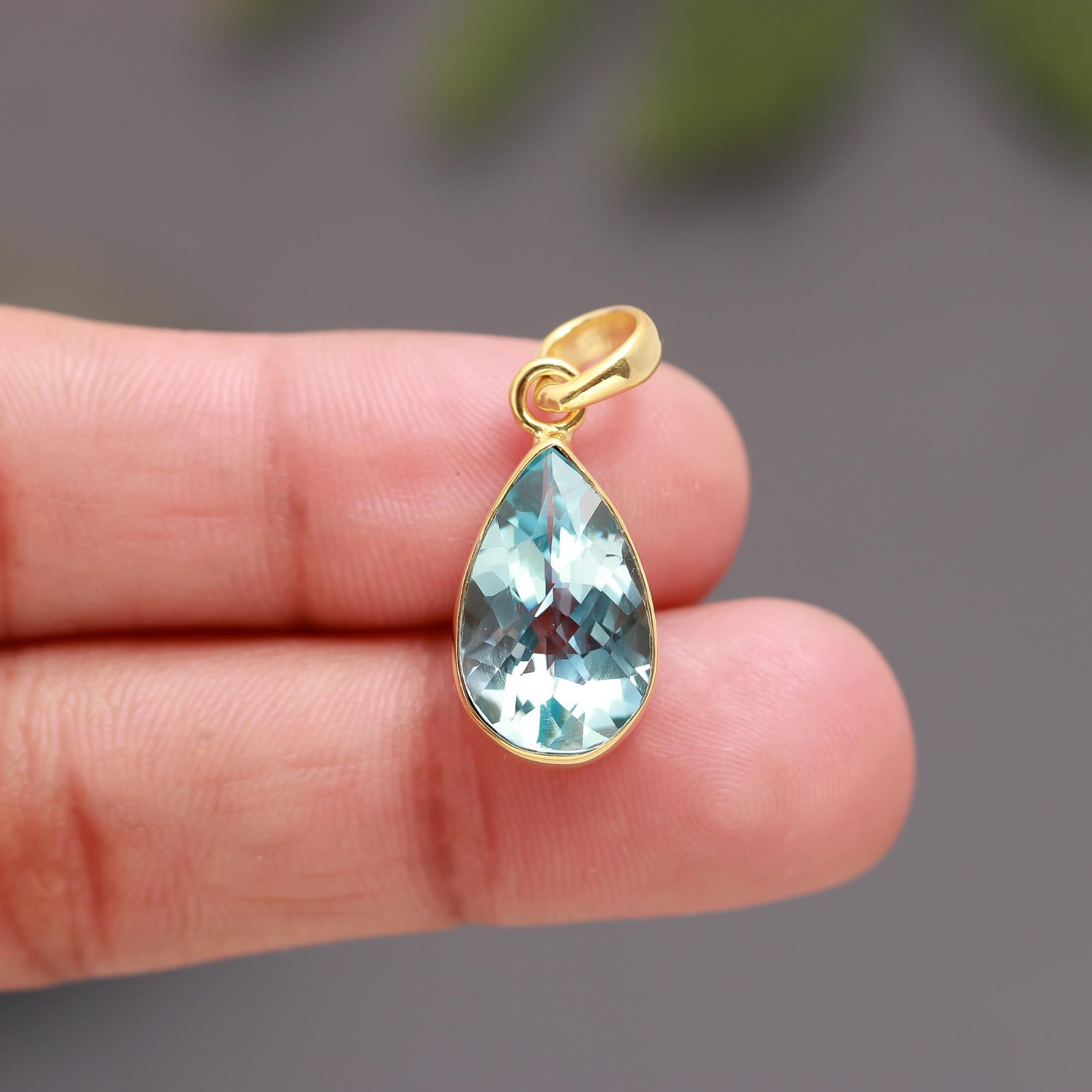 Natural Sky Blue Topaz Pear Pendant Gold Fill 925 Sterling Silver Unique Jewelry