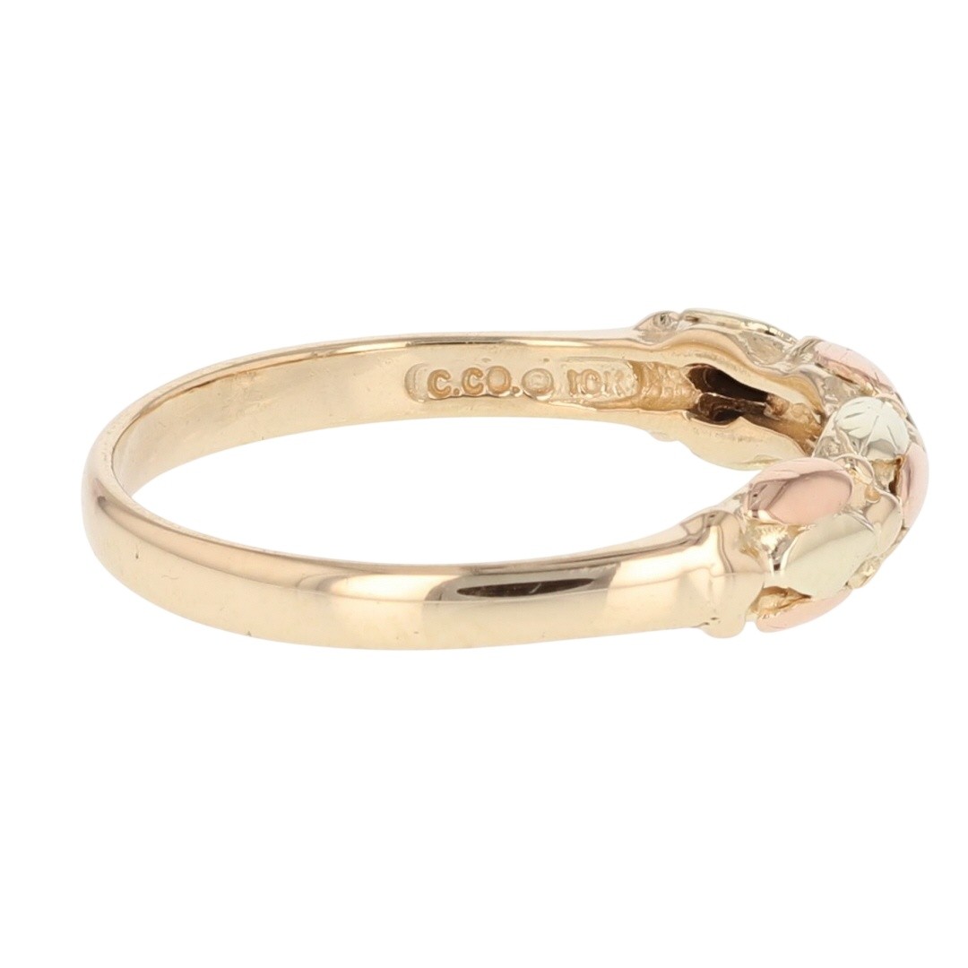 Black Hills Gold 4.3mm Leaves Band Ring 10k Multi-Tone Gold 2.26 Grams Size 7.75
