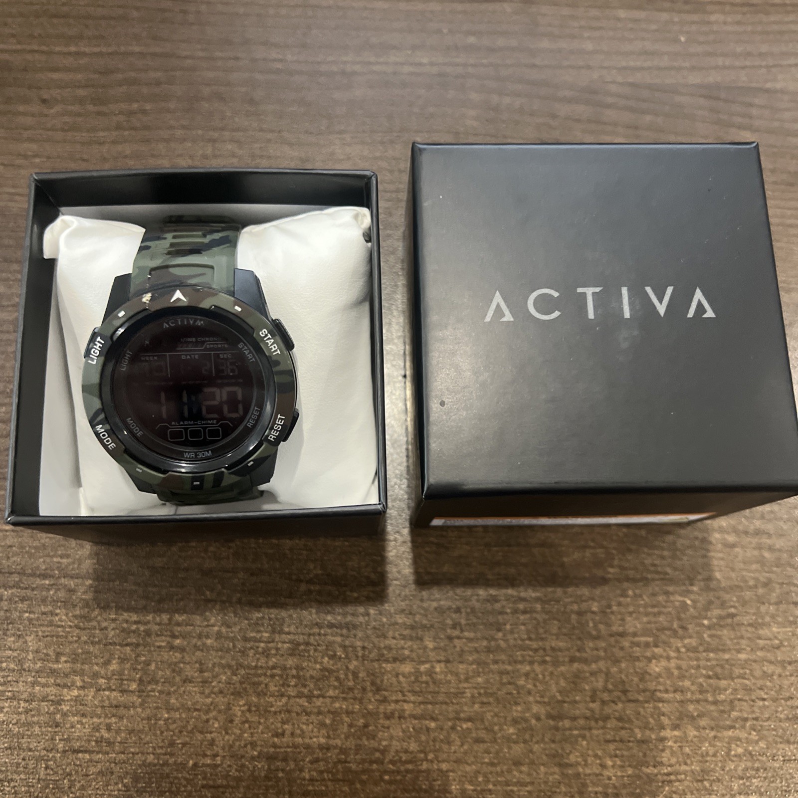 Activa X Terrian Invicta Digital 45mm Camouflage Green (ACW8105MC-001) NWT 😎