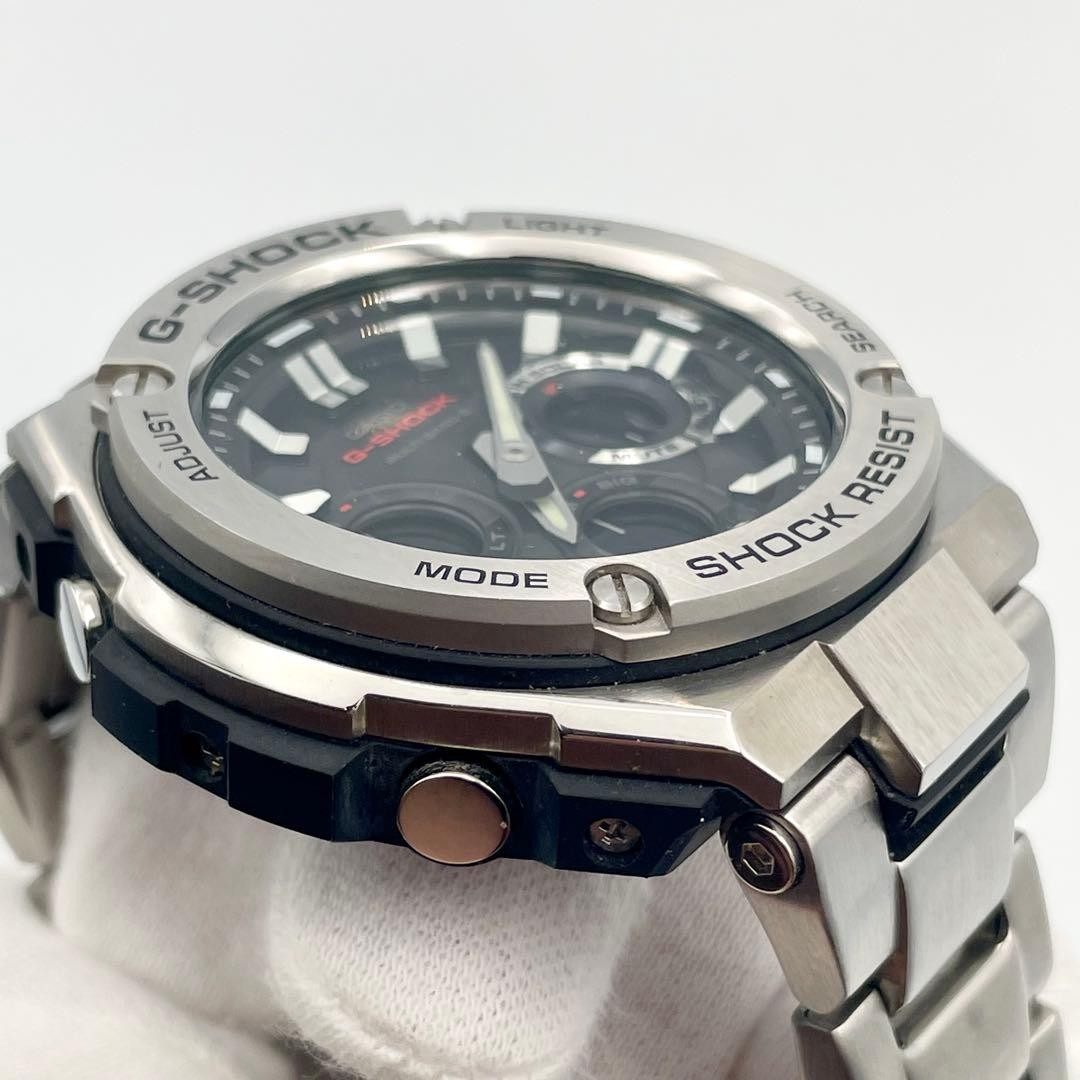 Condition G SHOCK Wristwatch Radio Solar GST W110D 1AJF