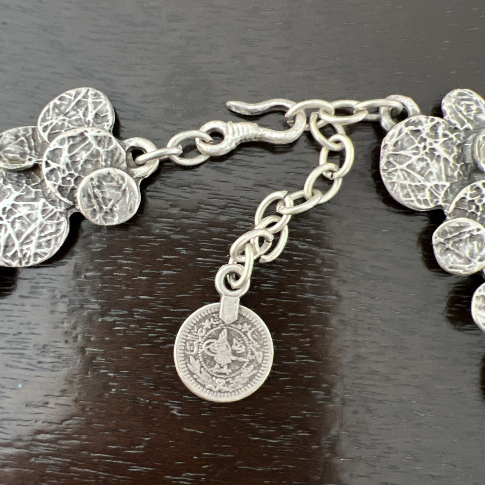 TURKISH SILVER PLATED ZINC HAND HAMMERED COIN MODERNIST ABSTRACT NECKLACE 22″
