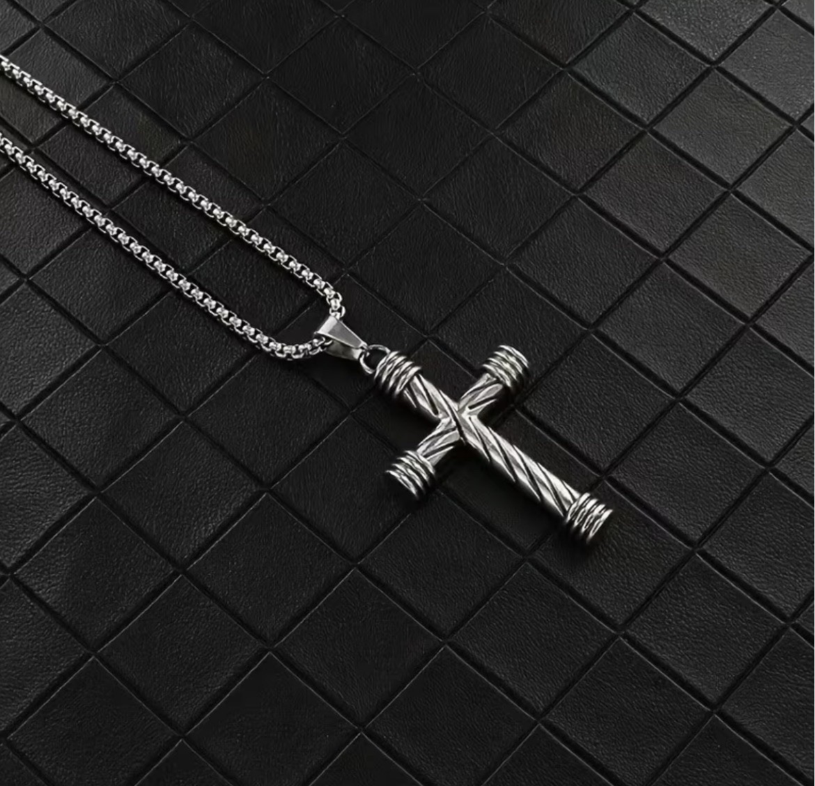 Celtic Cross Necklace 304L Stainless Steel Christian Bible Pendant Design