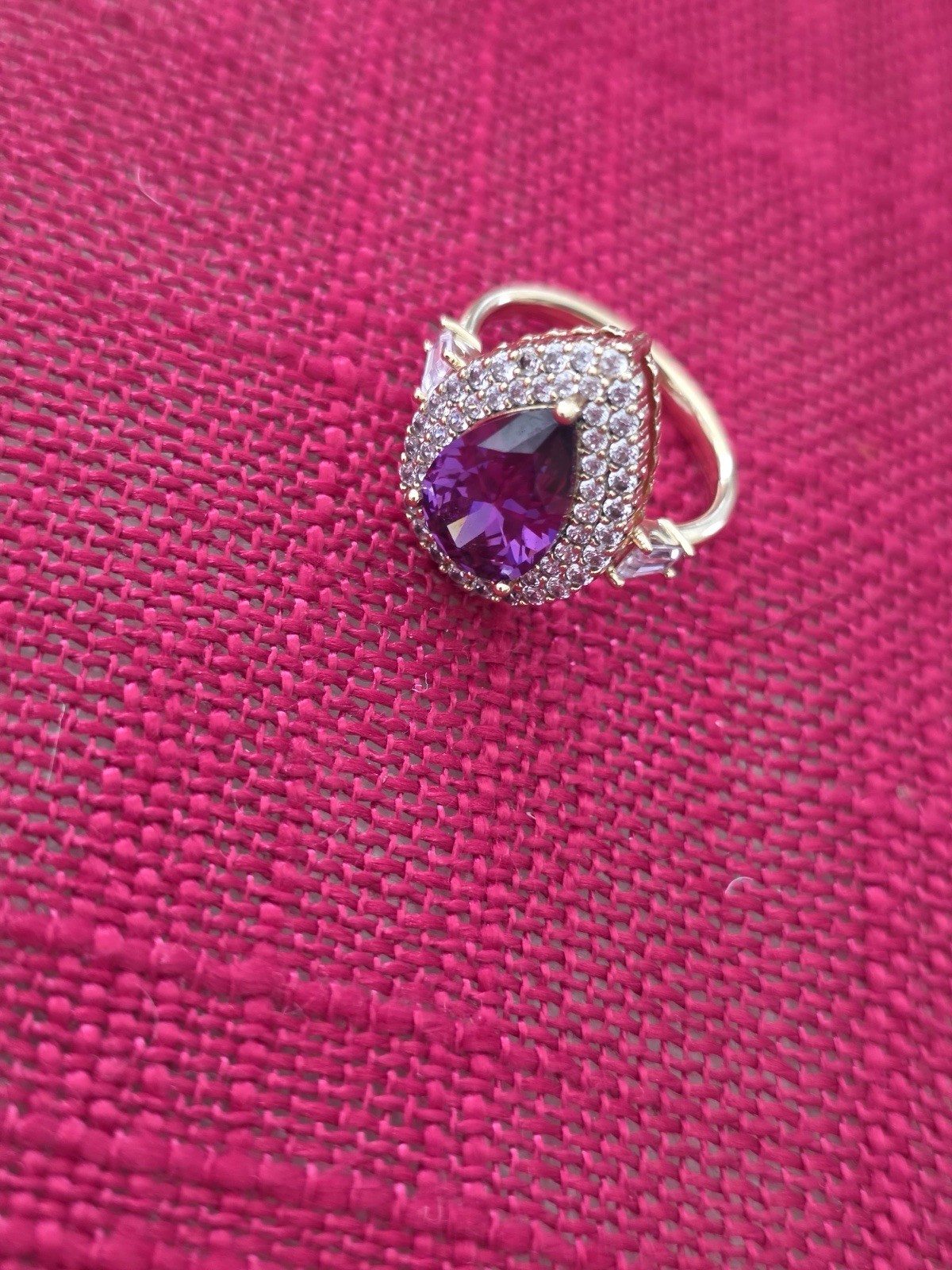 Women’s size 7 lavander purple ring
