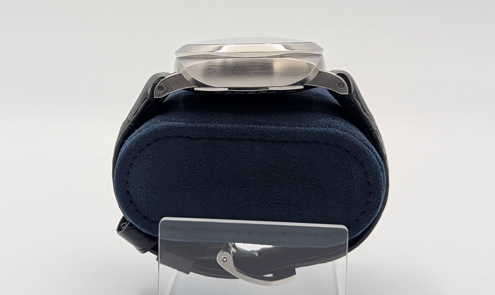 Panerai Luminor Men’s Black Watch – PAM01360