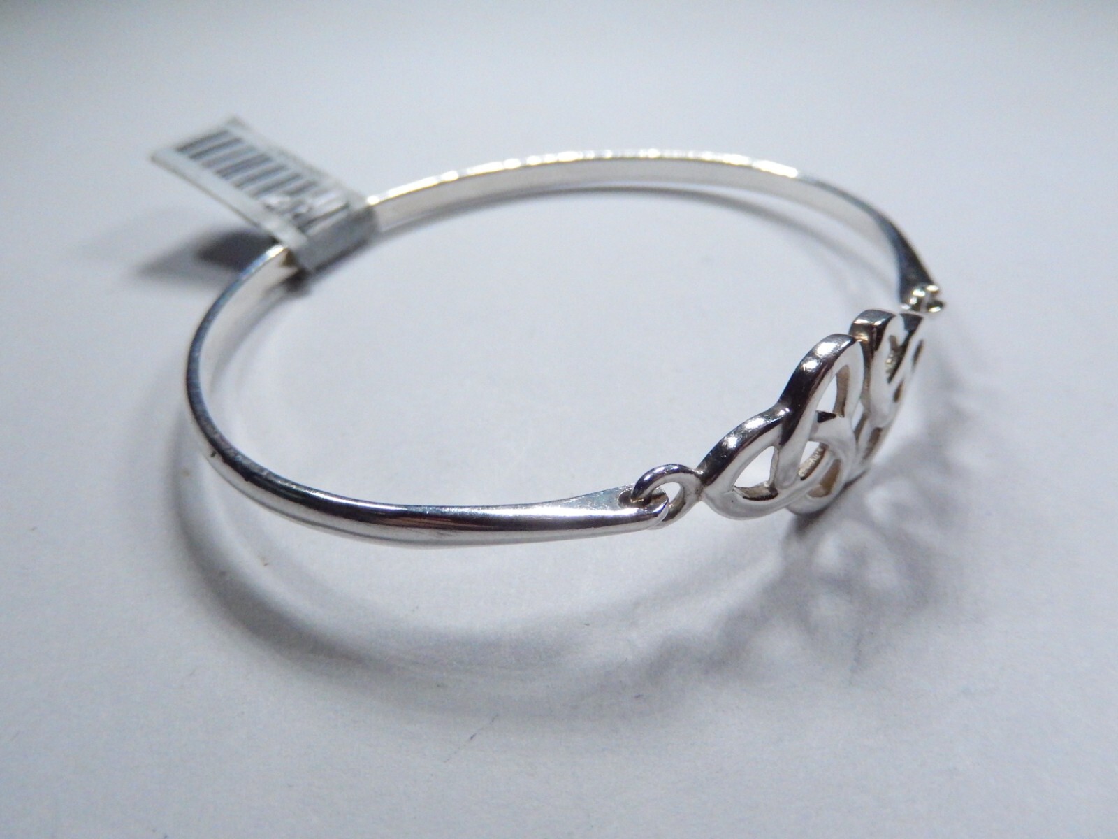 VINTAGE – STERLING SILVER HOOK ON BANGLE BRACELET FITS 6.5″ – 7″ WRIST