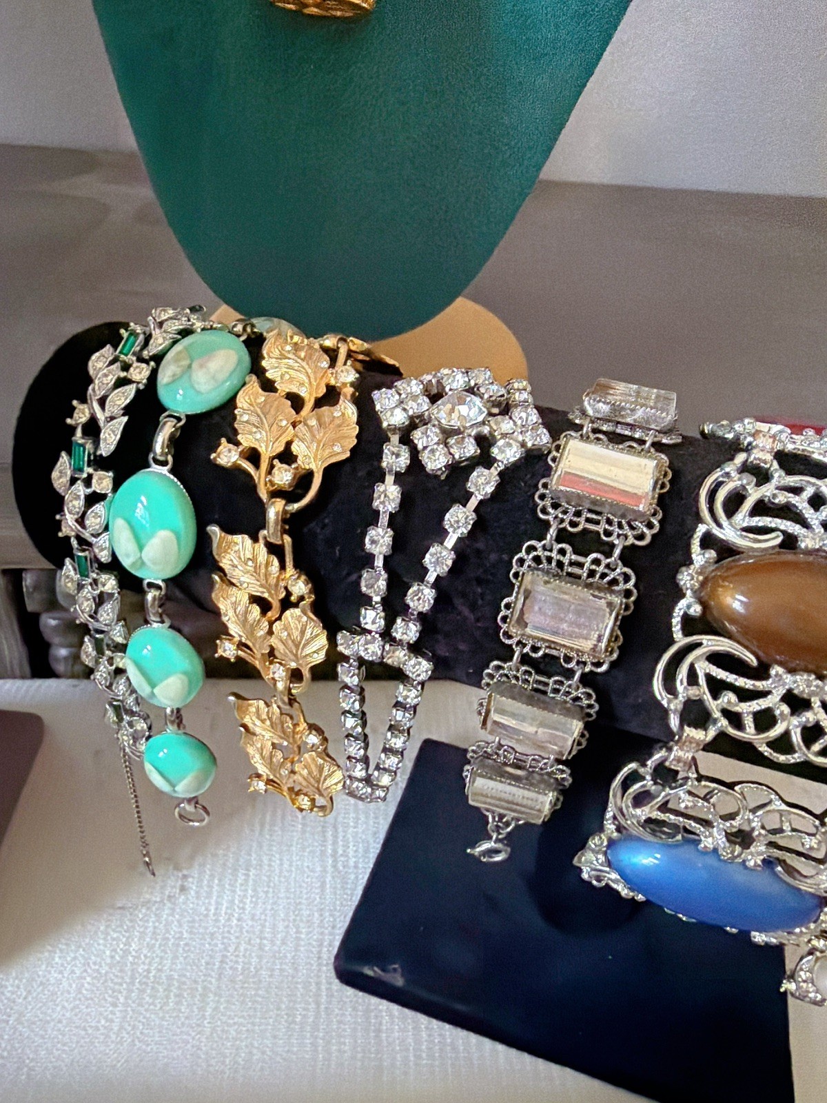 Exquisite Vintage High End Jewelry Lot 114 Juliana Vrba Miriam Haskell& More