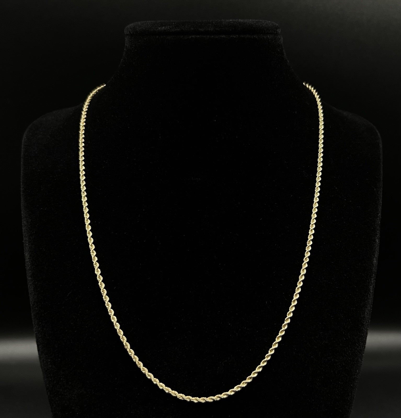 18.25” 14K Solid Yellow Gold Rope Chain | 5.78g | 1.8mm | Barrel Clasp |