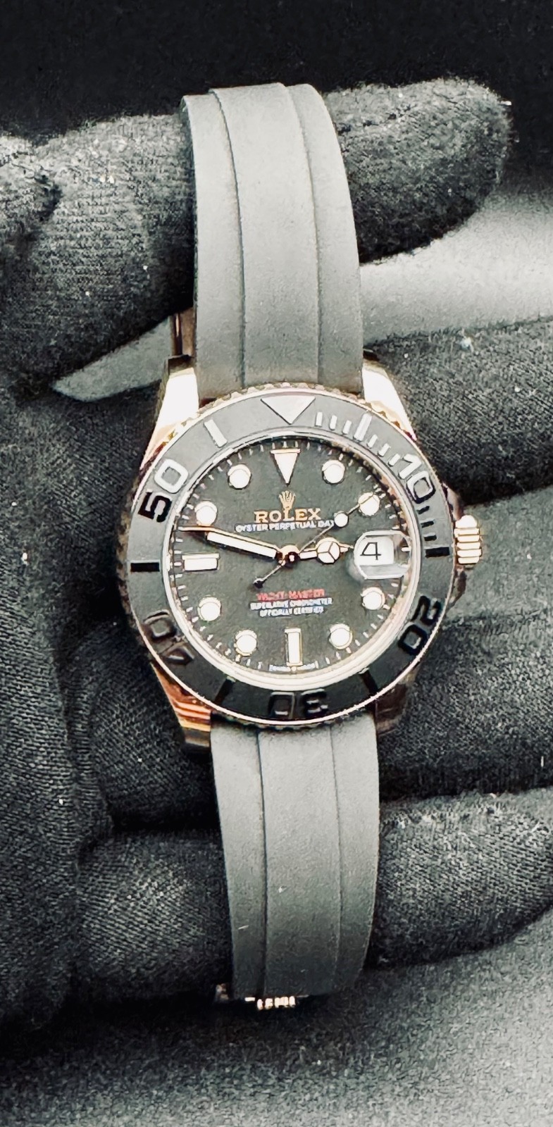 2024 Rolex rose gold 37mm Yachtmaster Ladies sport watch for the holidays!