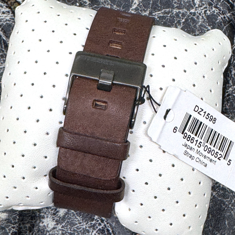 Diesel DZ1598 Men’s Analog Watch
