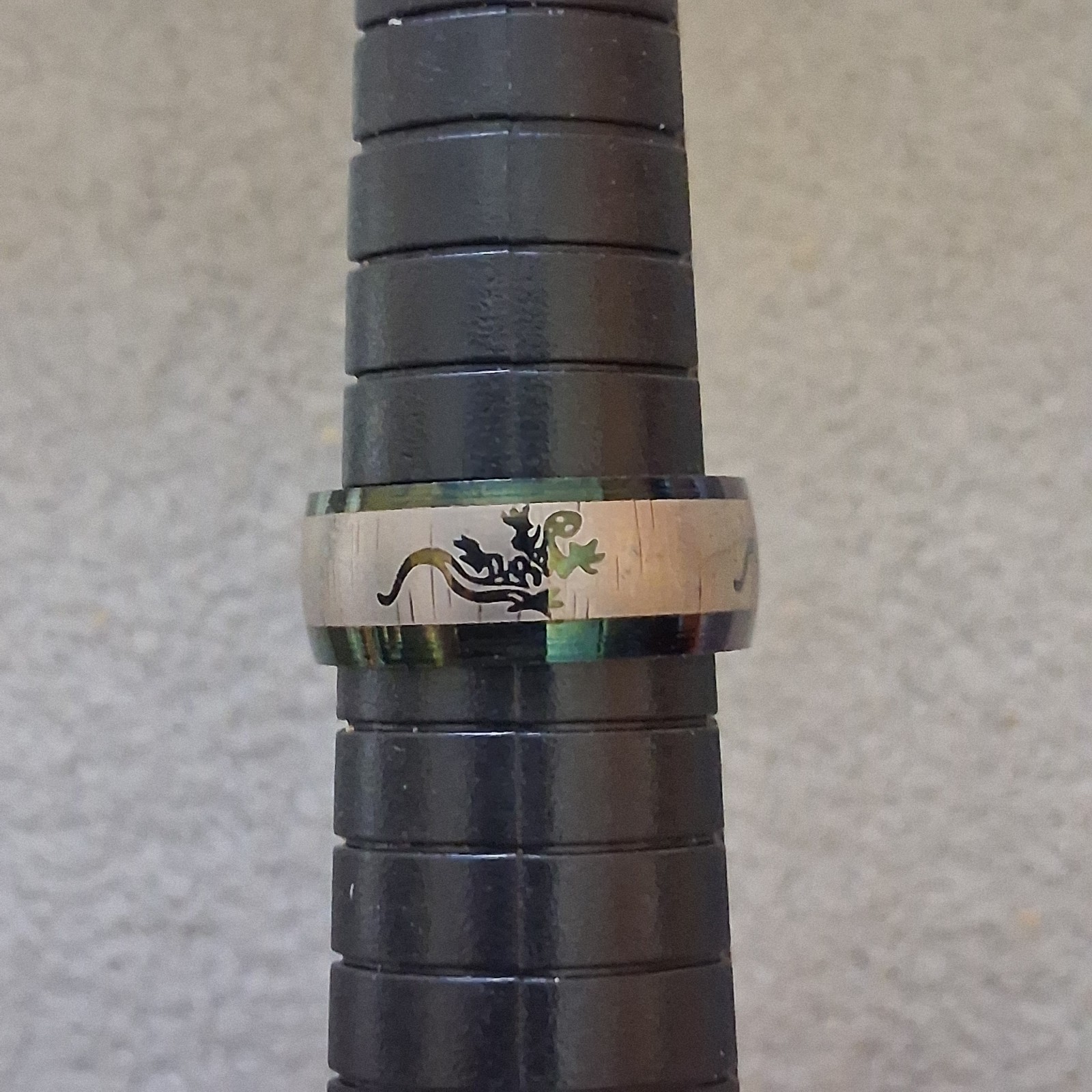 Gecko Lizard Band Ring Size 6.5 Two Tone Stainless Steel Style Animal Jewelry