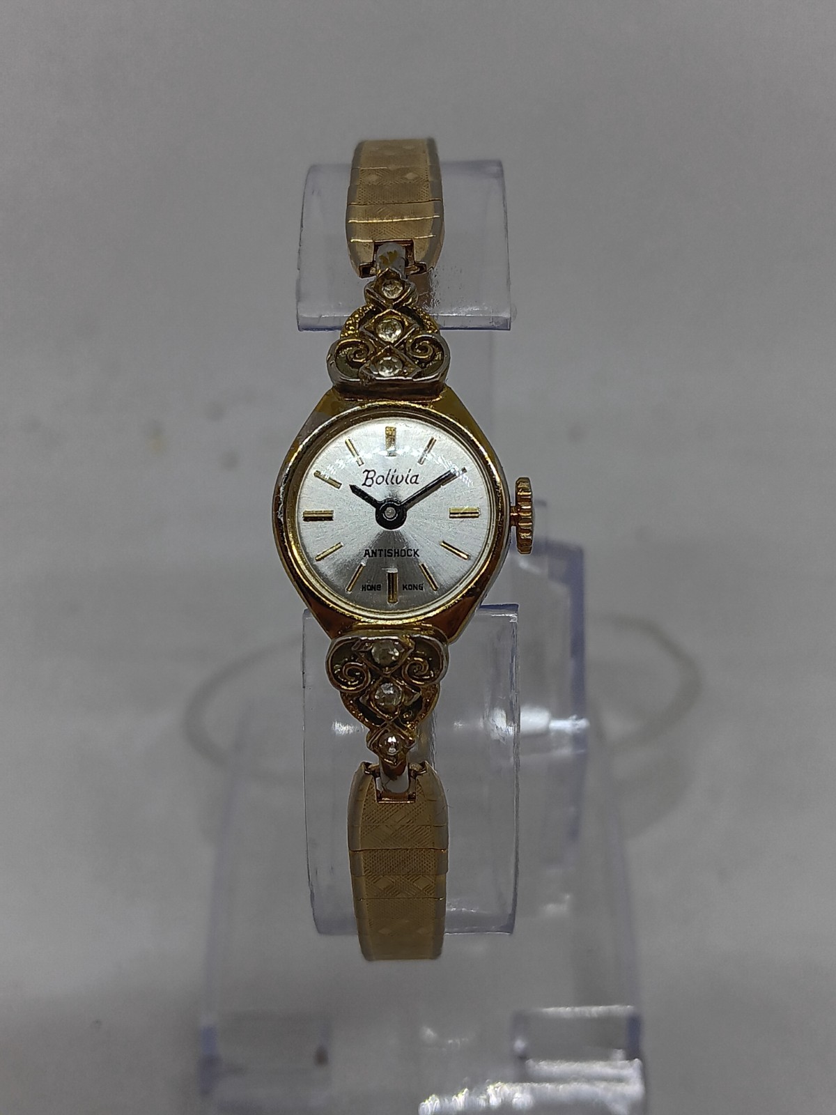 VINTAGE 1965 Bolivia Women’s 17 mm Manual Wind Gold Tone Watch