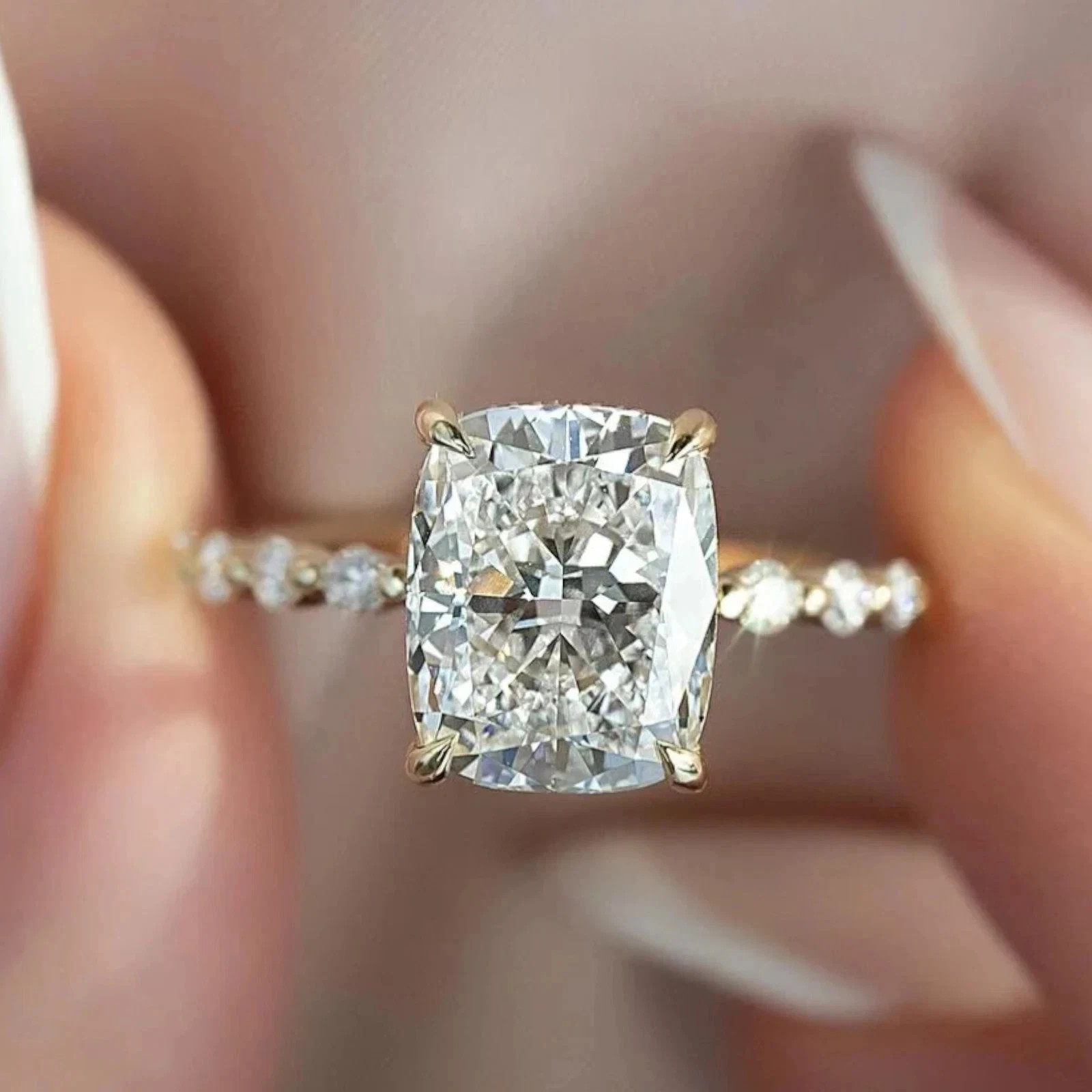 IGI 2.50 Ct Cushion F/VS1 Lab Grown Diamond Women Wedding Ring 14K Yellow Gold