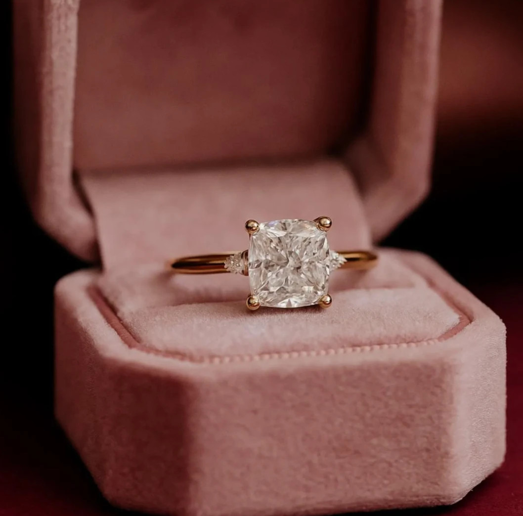 Cushion Cut Lab Grown Diamond Wedding Rings 9k gold rings promise gifts for her