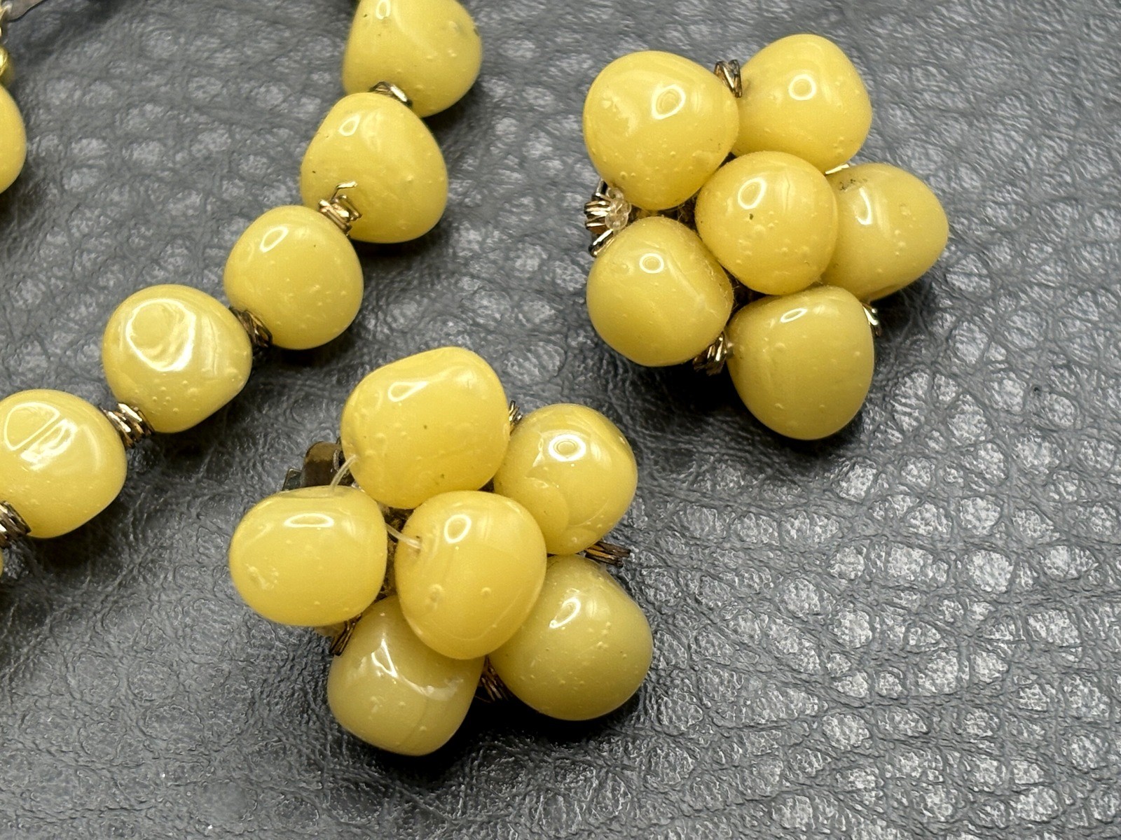 Vintage Made In Italy Yellow Art Glass Bead Necklace & Clip Ons Earring Set