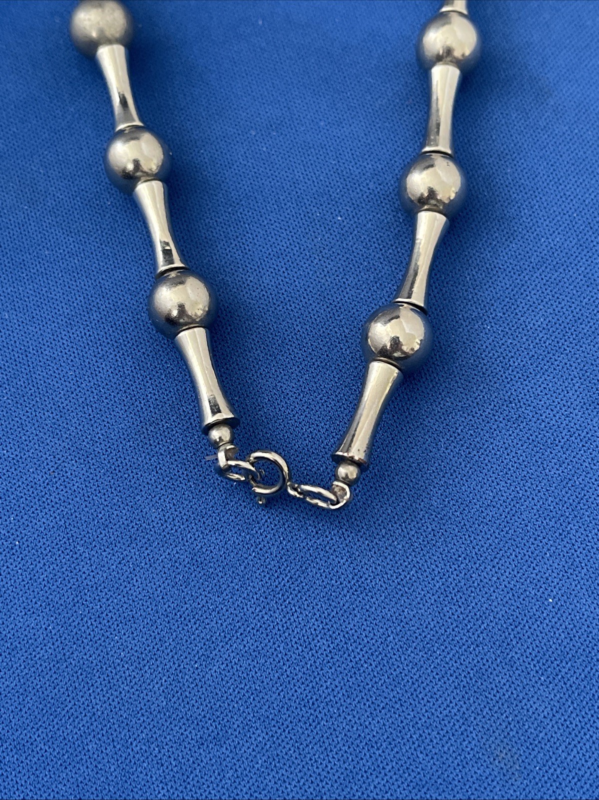 Vtg Estee Lauder 1973 Moonsilver Perfume Locket Pendant Necklace Collectible