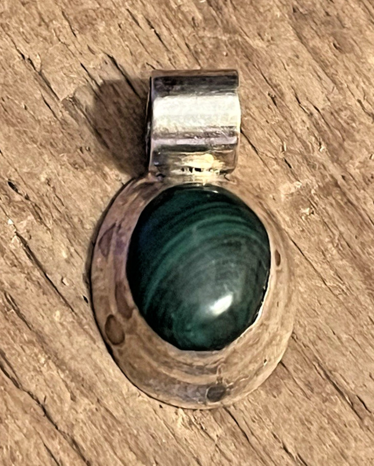 VTG Taxco Mexico 925 Sterling Silver Deep Green Cabochon Pendant 0.75”