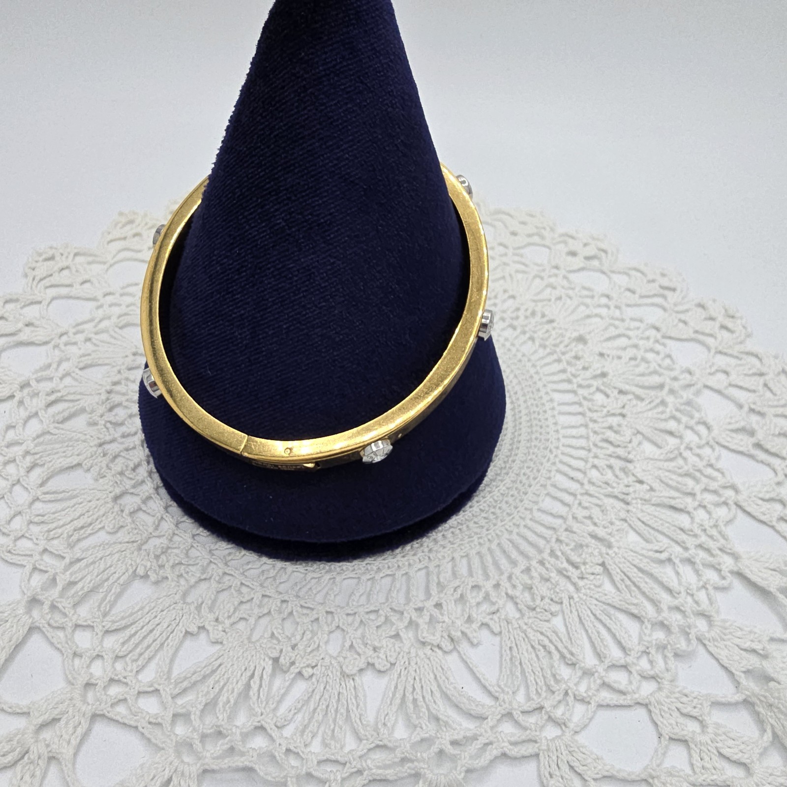 Henri Bendel Gold Tone Hinged Bangle Bracelet Rhinestone Oval size