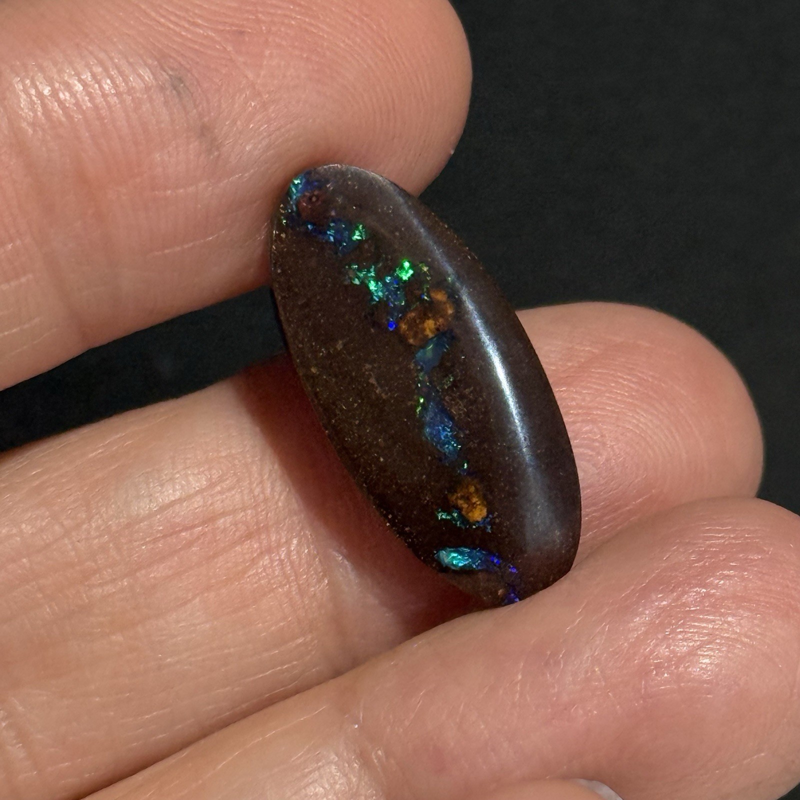 21.1ct 23×10.6x5mm Natural Dark Boulder Australian Opal Oval Cabochon Ring Gem