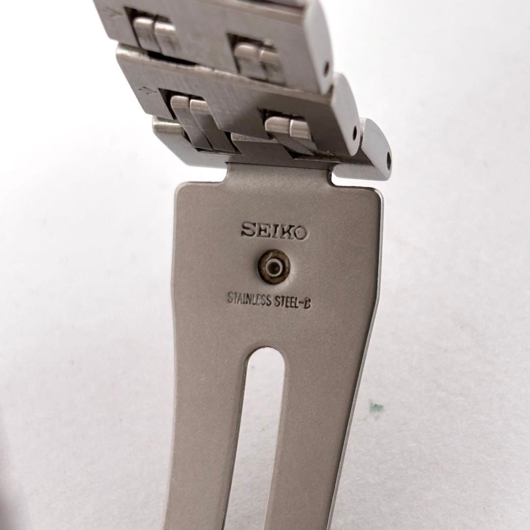 Working New Battery SEIKO Dolce Vintage Watch Ripple Dial Round