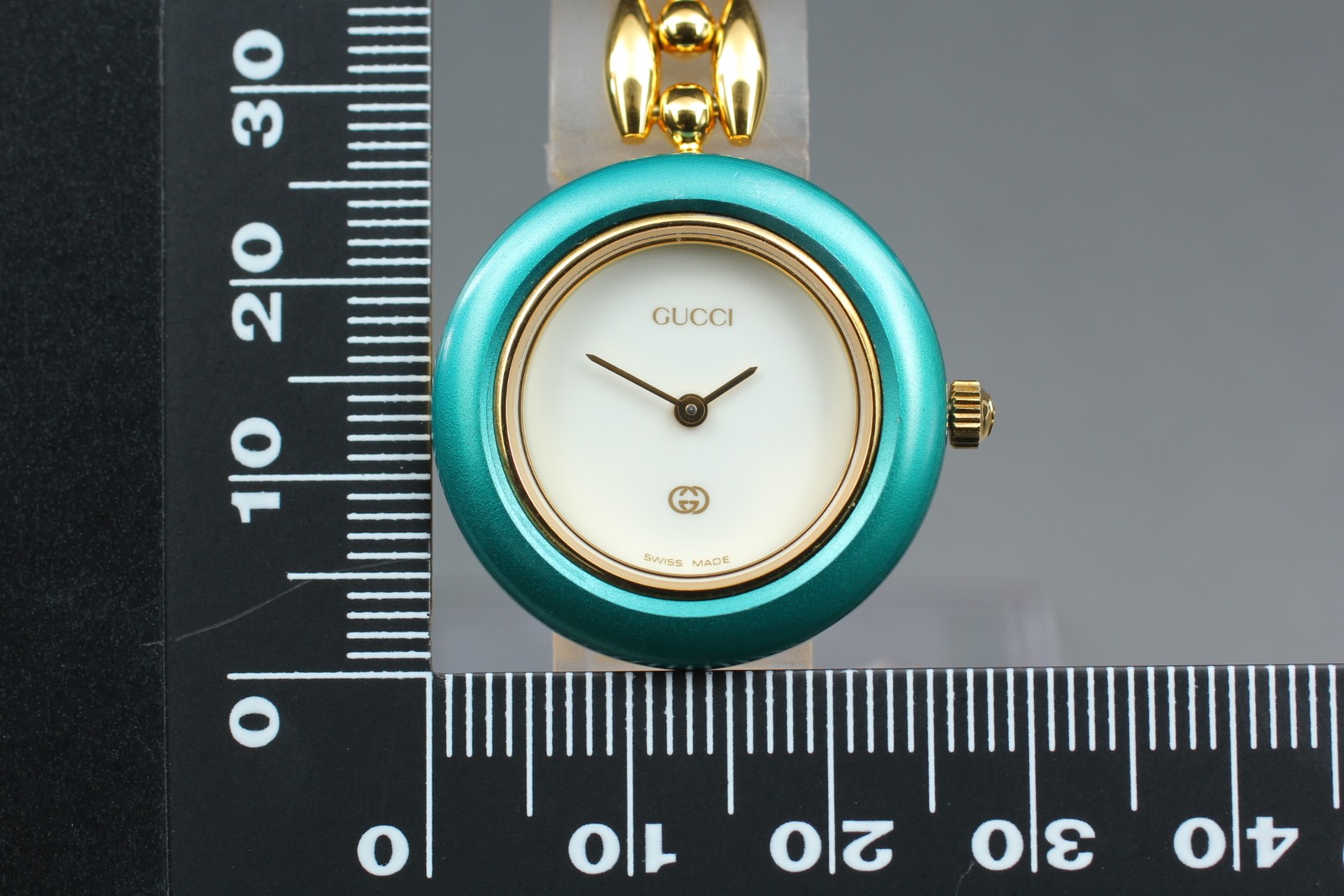[Near MINT] GUCCI Change Bezel 1200 1100-L Gold Belt Women’s Watch w/ Box