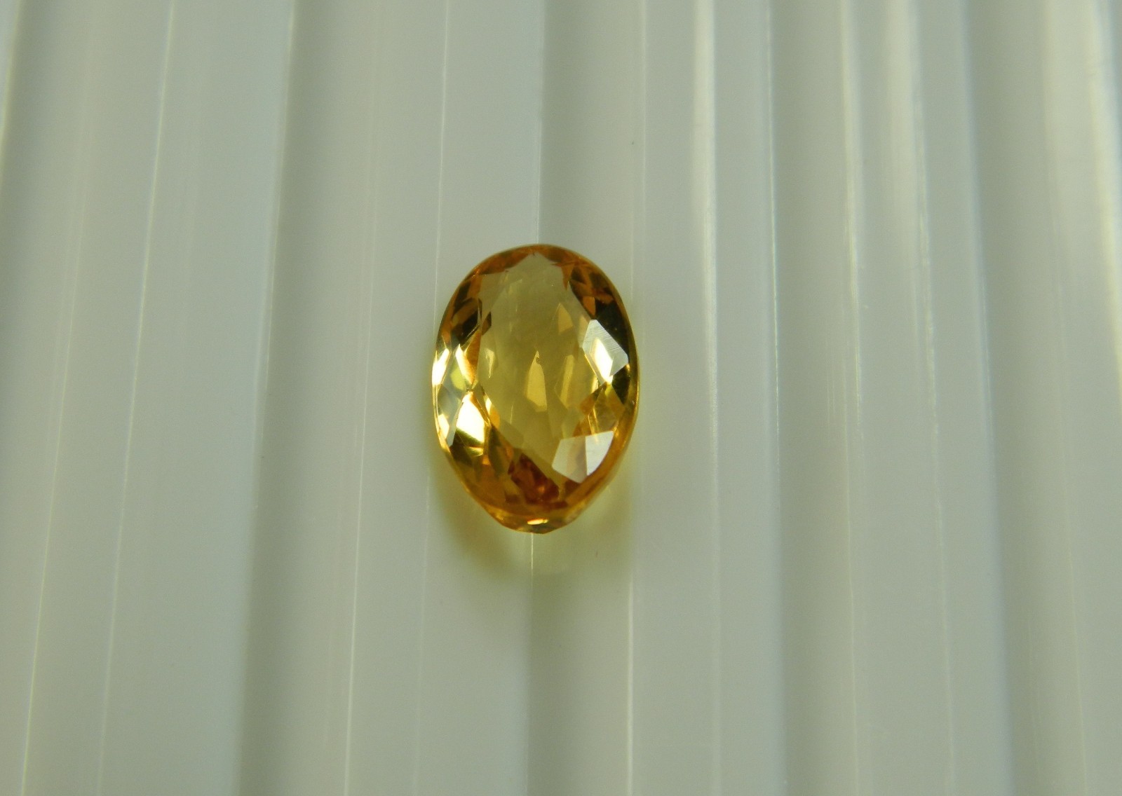Imperial Topaz 2.26 Ct Clarity IF Oval Cut Natural Golden Brazil I078