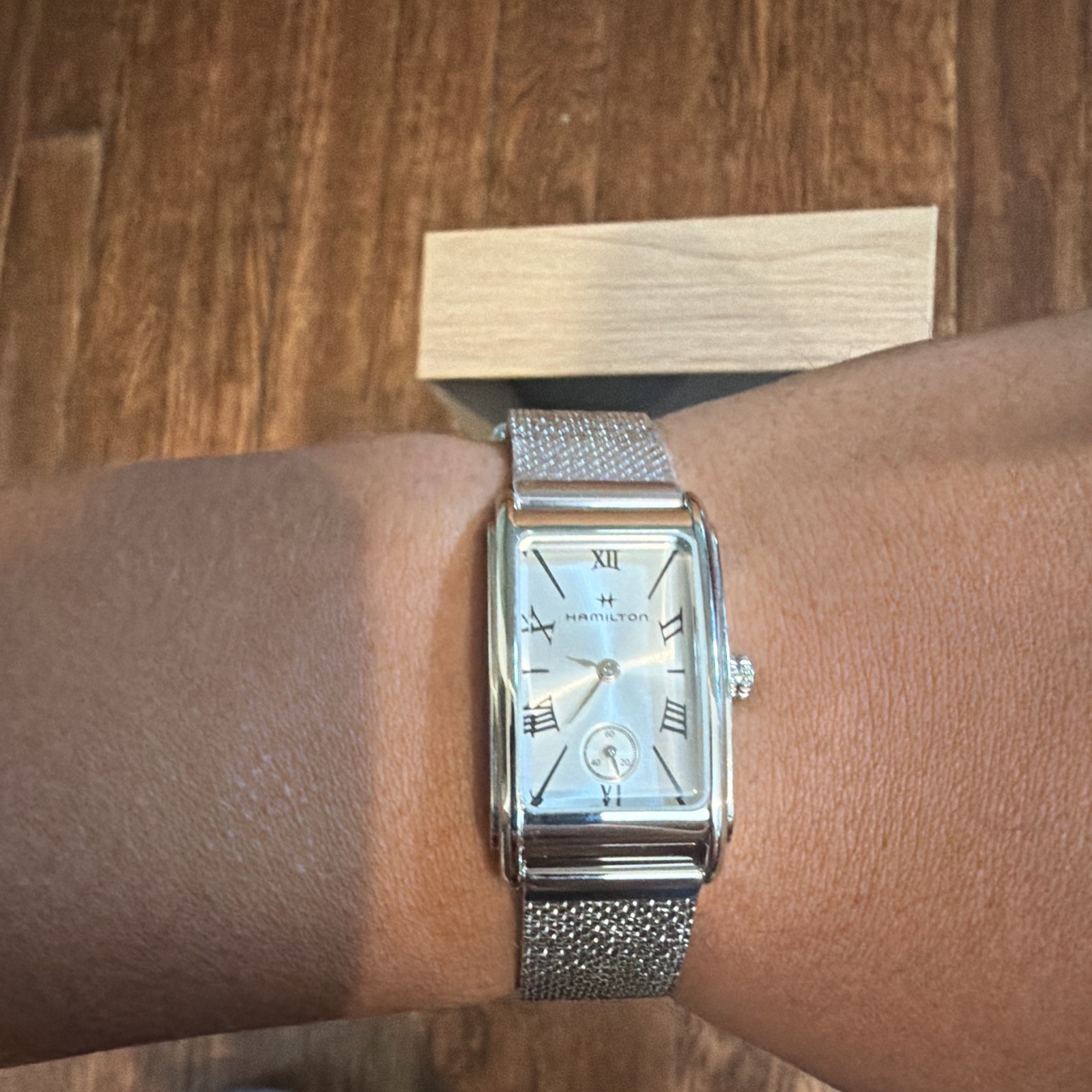 Hamilton Ardmore Women’s Swiss Quartz Silver Dial Mesh Watch Box Papers