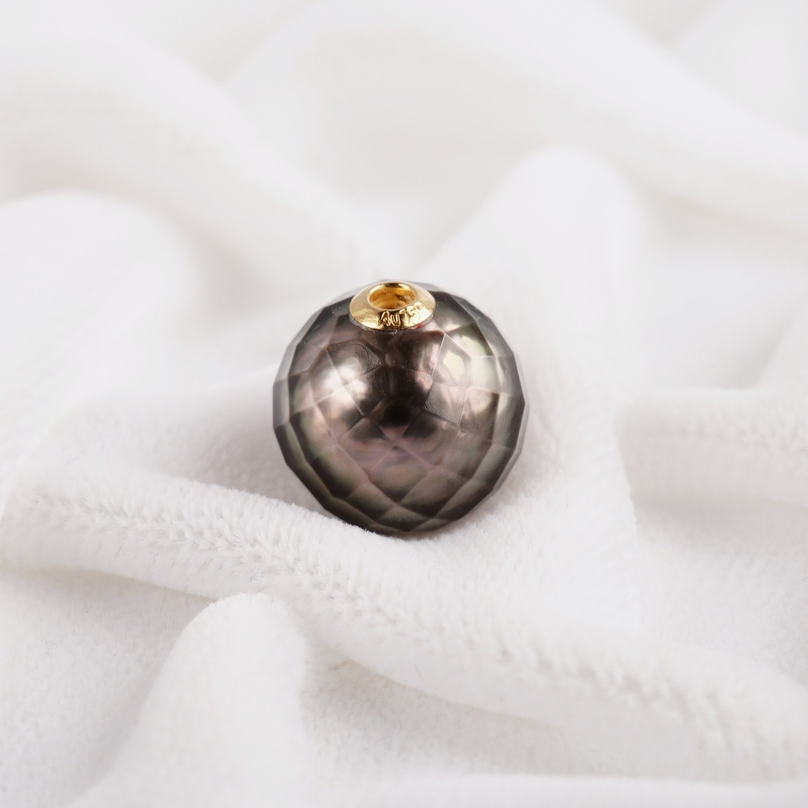 Faceted 10.8mm Round Gray Tahitian Loose Pearl, Full Drilled, 18Kt Yellow Gold