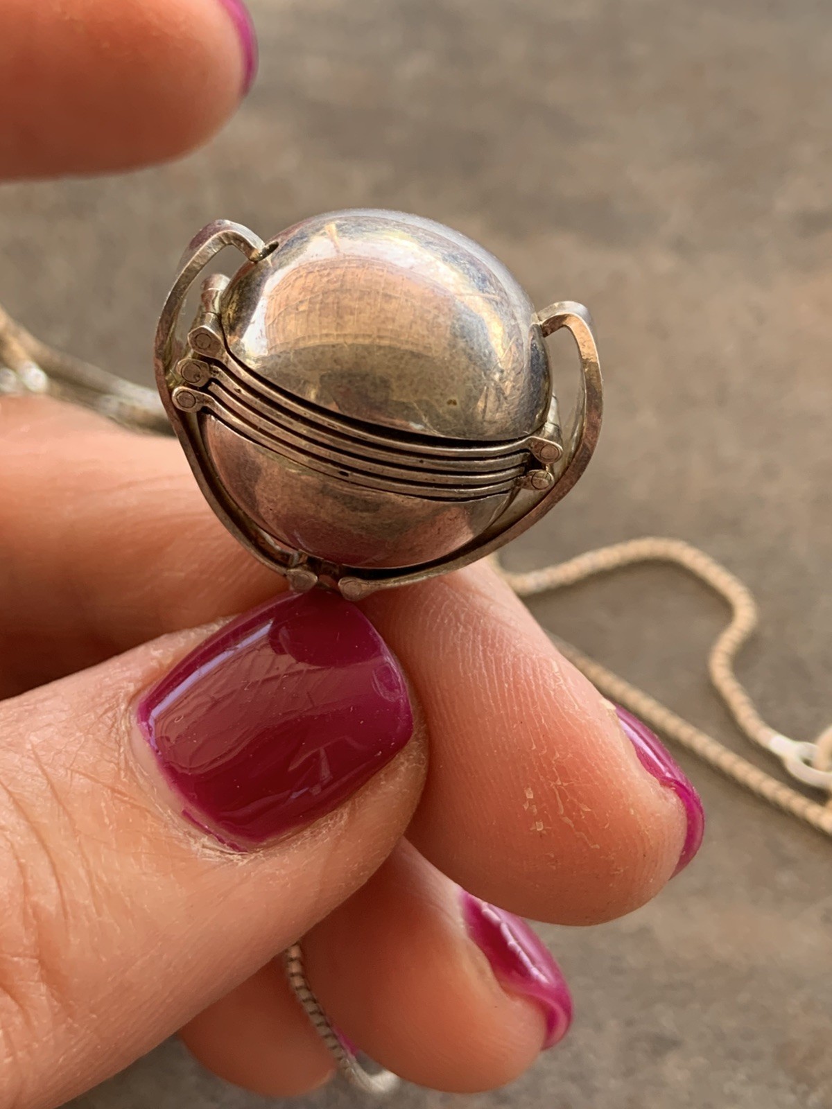 Rare Vintage 925 Sterling Silver Folding Ball Sphere Multi Photo Locket Pendant