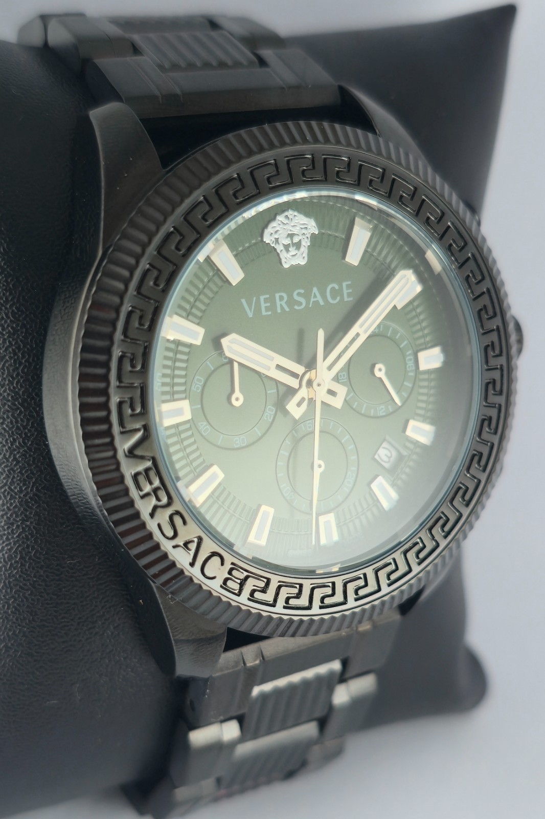 Working Versace Chronograph Green Dial with Date Men’s Wristwatch Steel Band