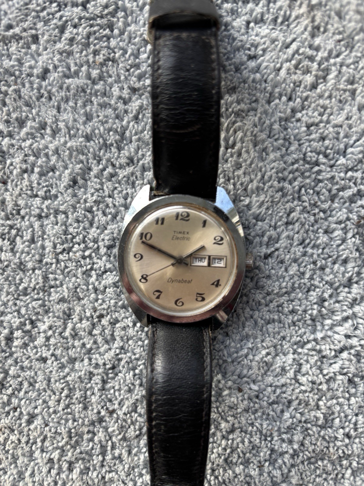 TIMEX DYNABEAT ELECTRIC DAY /DATE MENS WRIST WATCH
