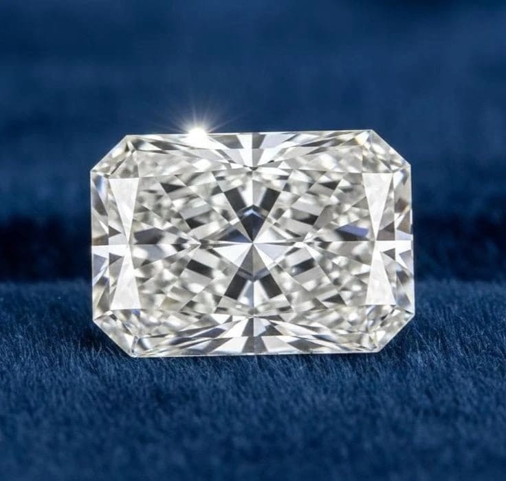 Lab Created Diamond 3X5MM Radiant Cut If Clarity D Colour GIE Certified! Making