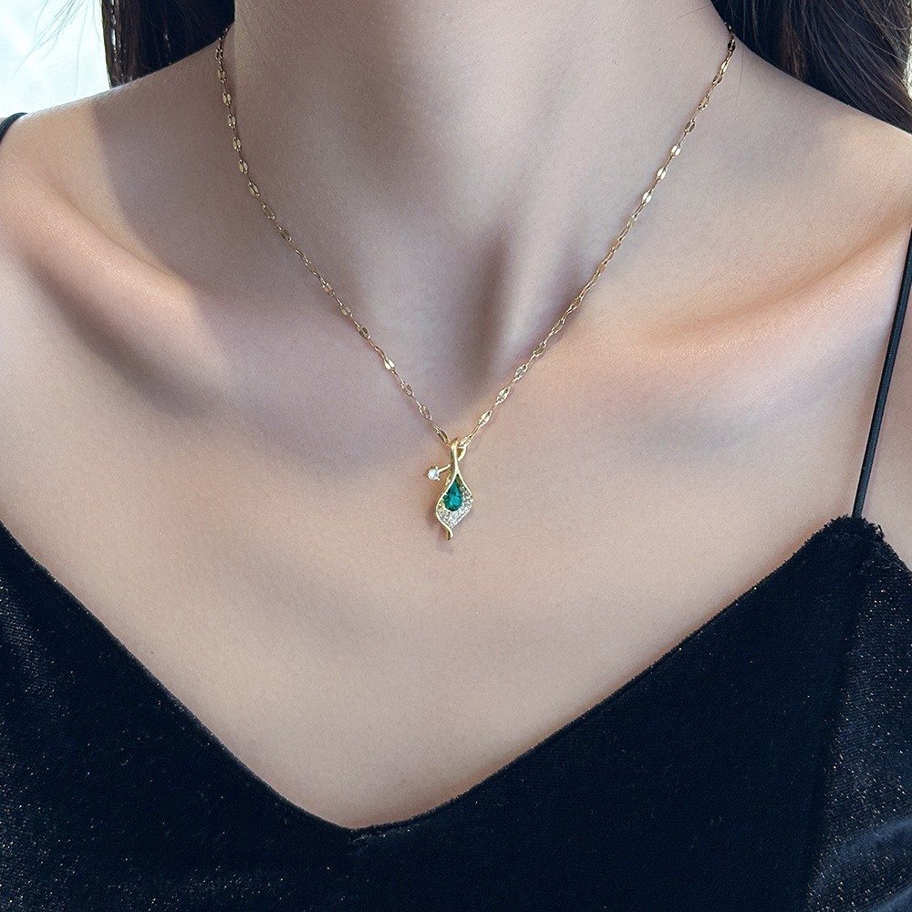 316L Stainless Steel Green Zircon Crystal Leaf Necklace Retro Gift for Women