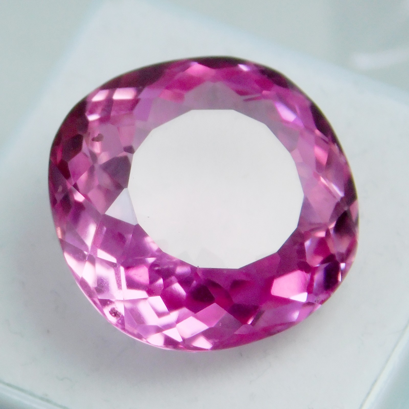 IGL CERTIFIED 21.70 ct IF Radiant Natural Vivid Pink Sapphire -Unheated Gemstone