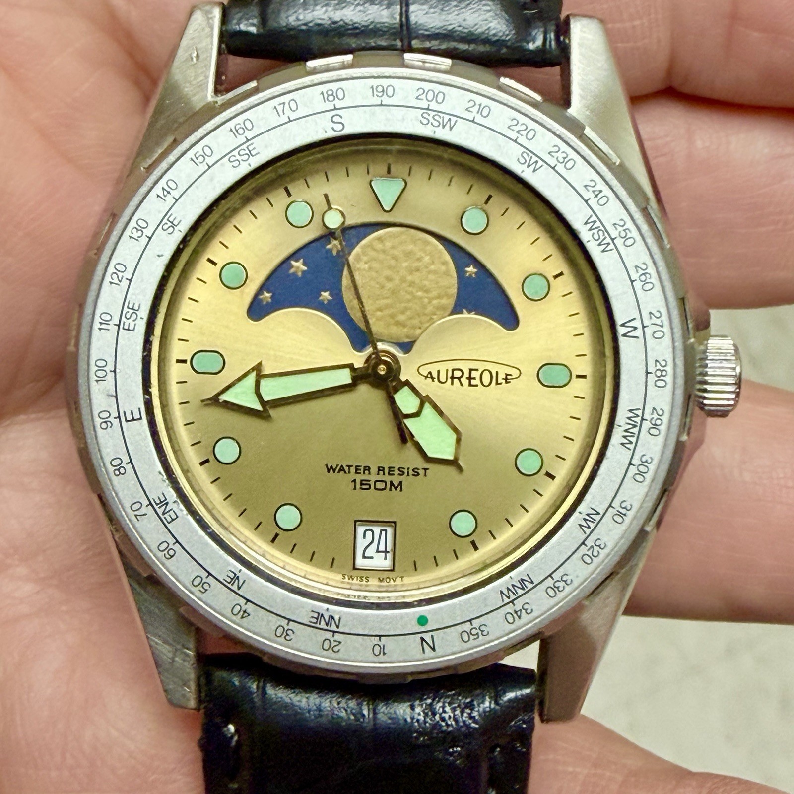 Vintage AUREOLE Moon Phase Quartz SW-224 Men’s 39mm Diver Watch Compass Bezel