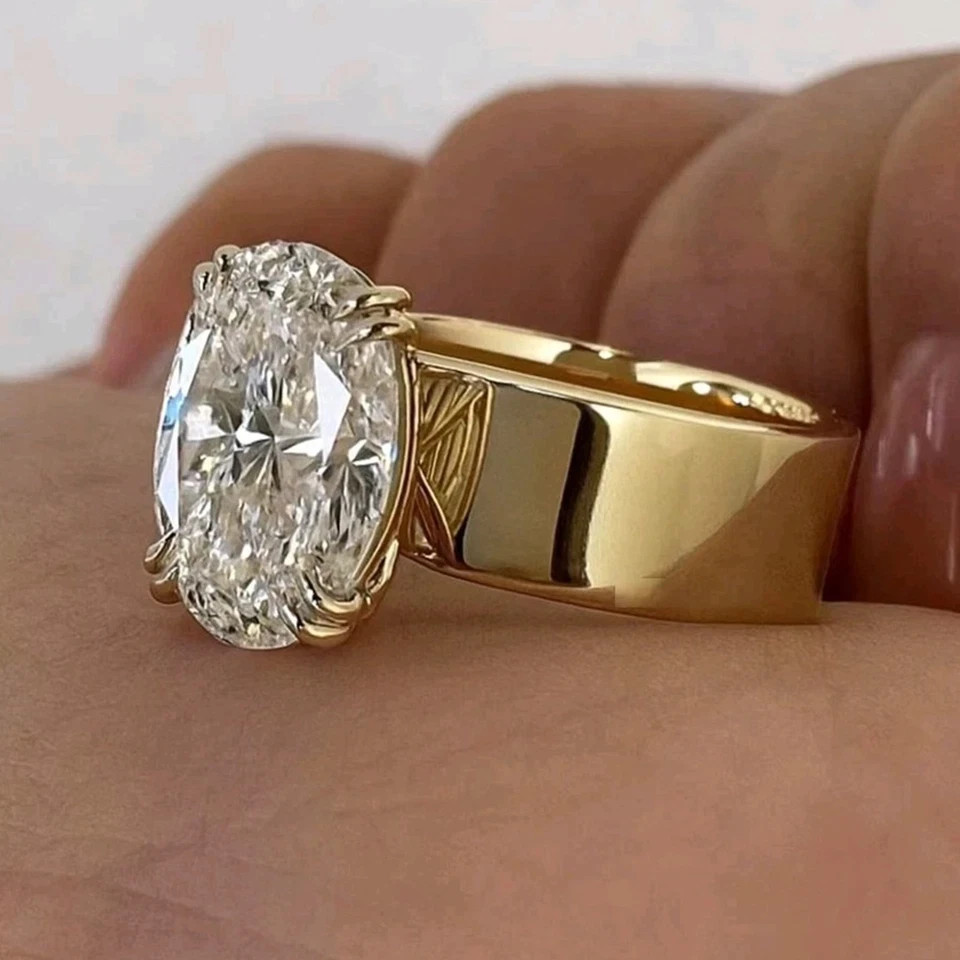 3CT Oval-Cut VVS1 Moissanite Solitaire Engagement Ring 14K Yellow Gold Plated